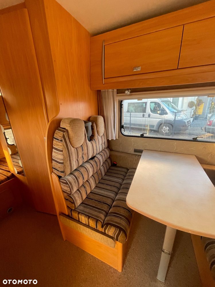 Ford Transit Challenger - 25