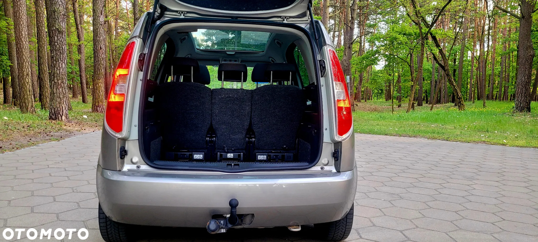 Skoda Roomster 1.4 TDI Comfort PLUS EDITION - 28