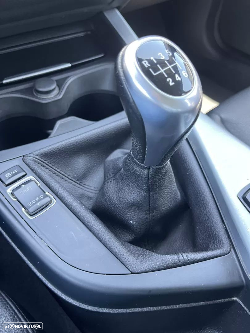 BMW 116 d EfficientDynamics Edition Urban Line - 35