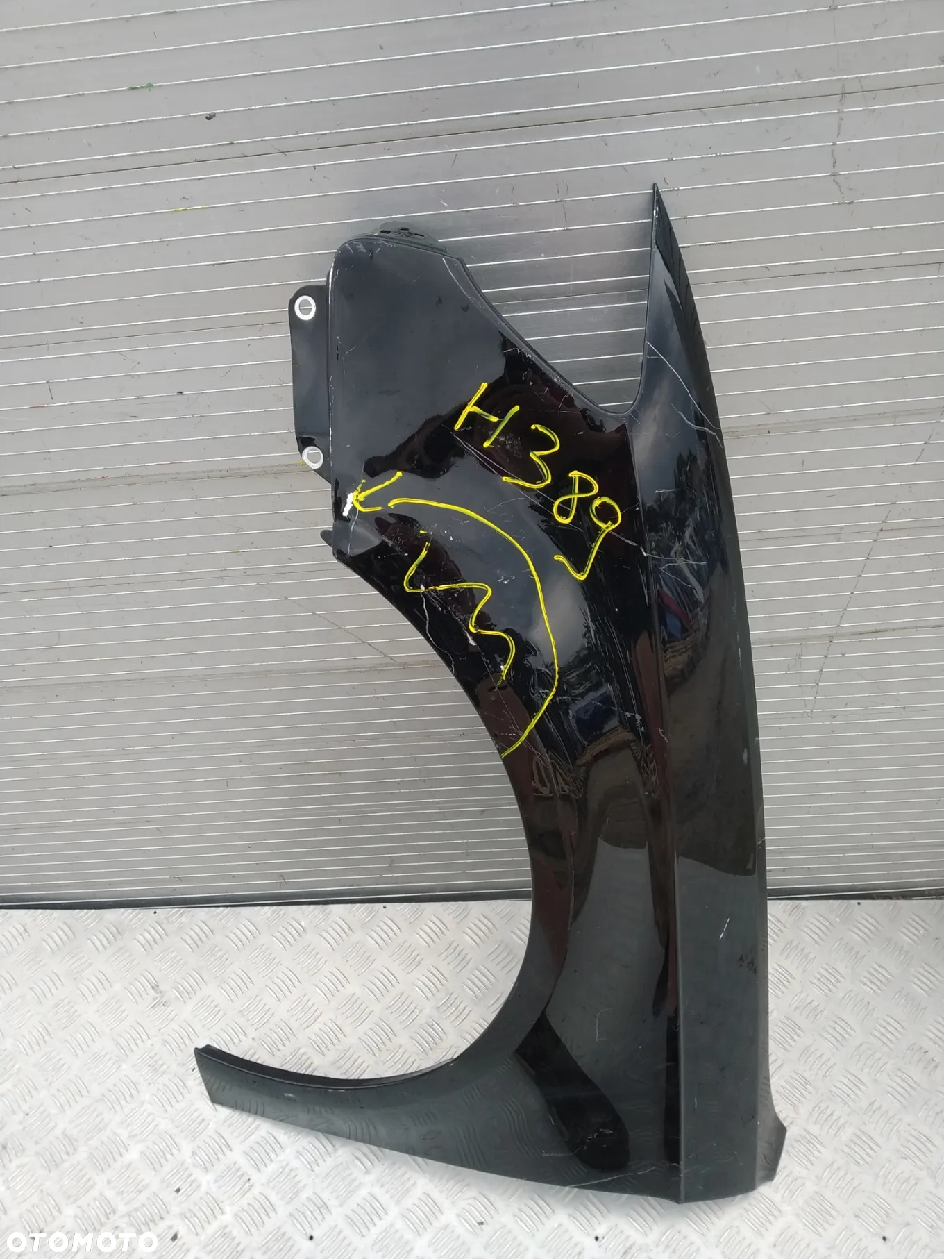 F359/H12/H374/H389 LEWY BŁOTNIK AUDI A3 8V0 8V - 12