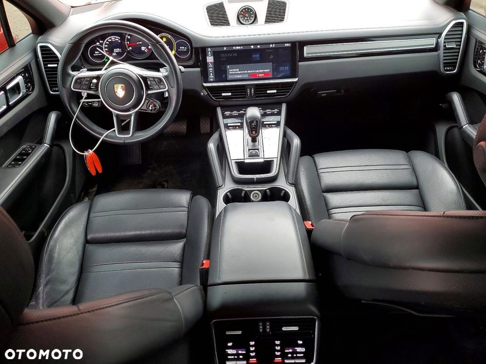 Porsche Cayenne Standard - 8