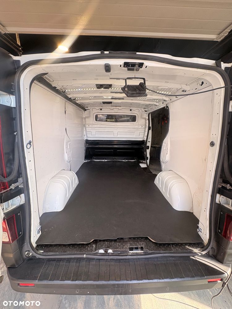Renault Trafic - 30
