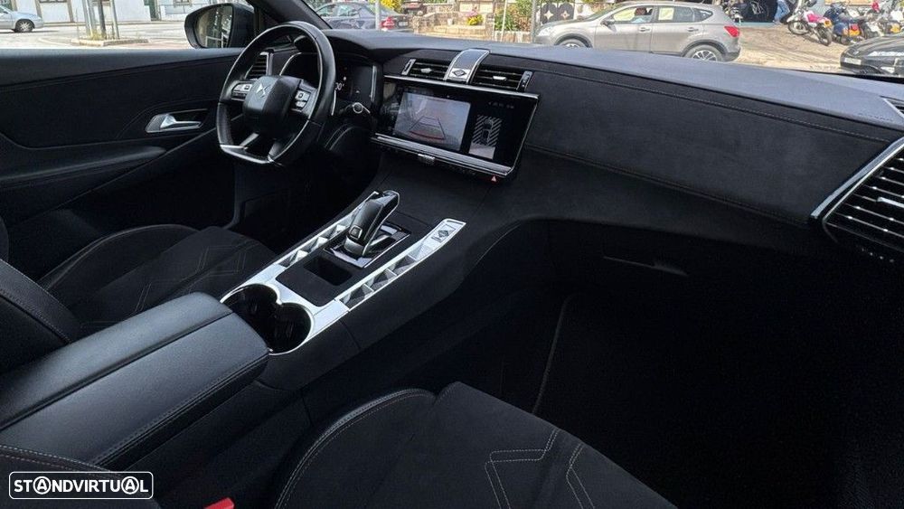 DS DS7 Crossback 1.5 BlueHDi Performance Line EAT8 - 10