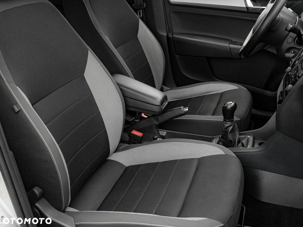 Skoda RAPID Spb 1.0 TSI Ambition - 34