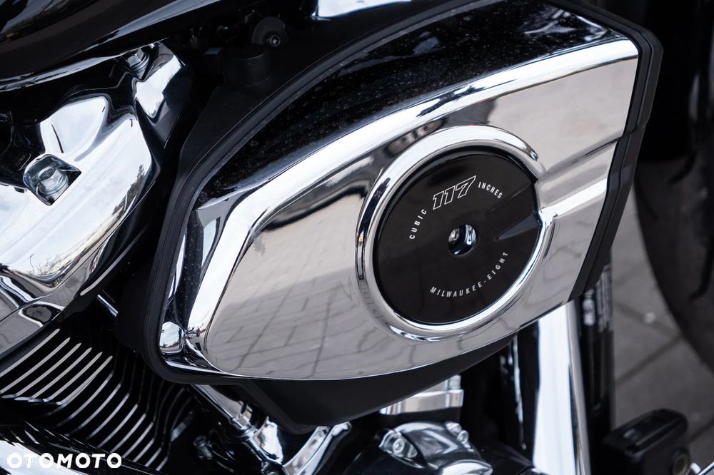 Harley-Davidson Softail Breakout - 8