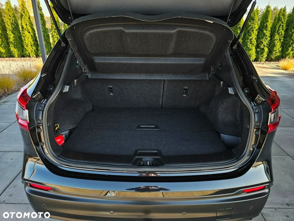 Nissan Qashqai - 25