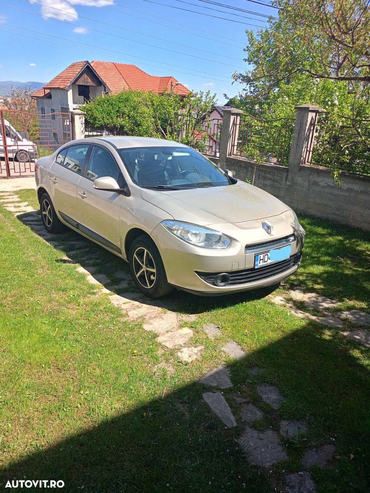 Renault Fluence 1.6 16V Authentique - 4