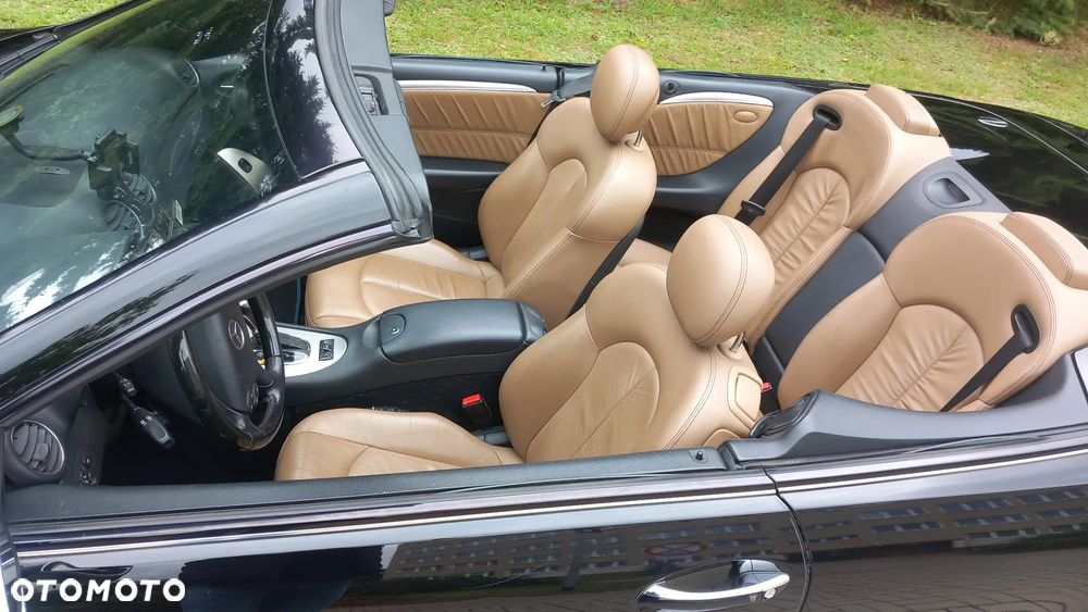 Mercedes-Benz CLK - 8