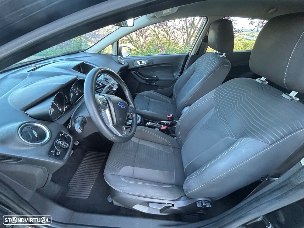 Ford Fiesta 1.0 T EcoBoost Titanium PowerShift - 16