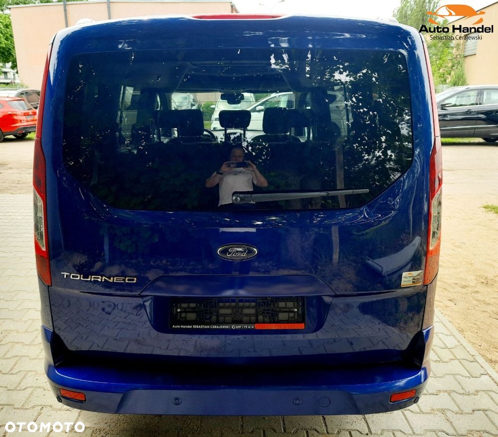 Ford Tourneo Connect 1.5 TDCi Start-Stop Titanium - 10