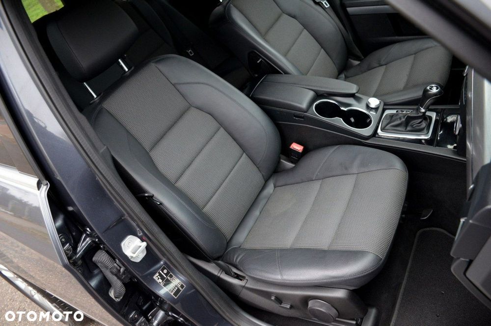 Mercedes-Benz GLK - 27