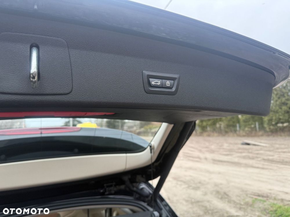 BMW X1 sDrive18d Advantage - 22