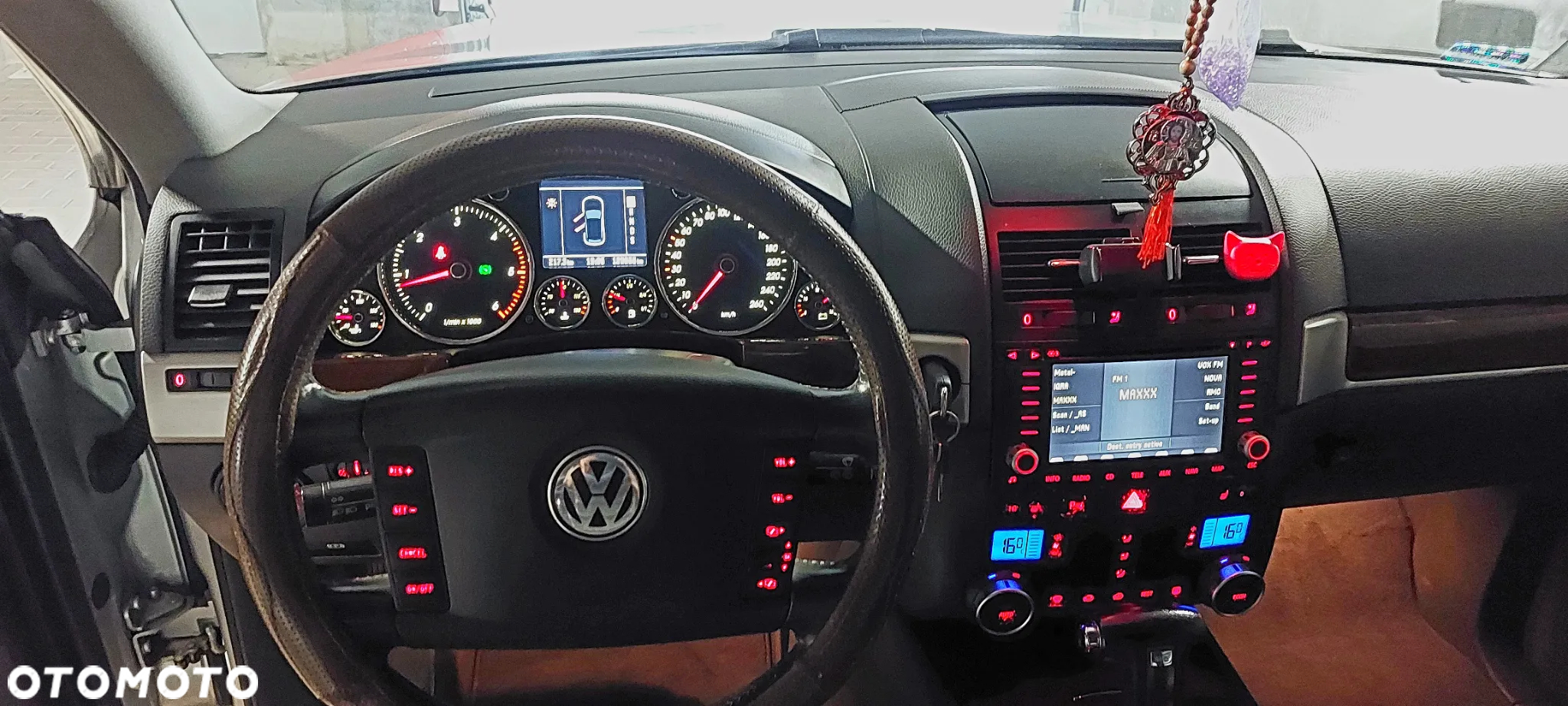 Volkswagen Touareg - 22
