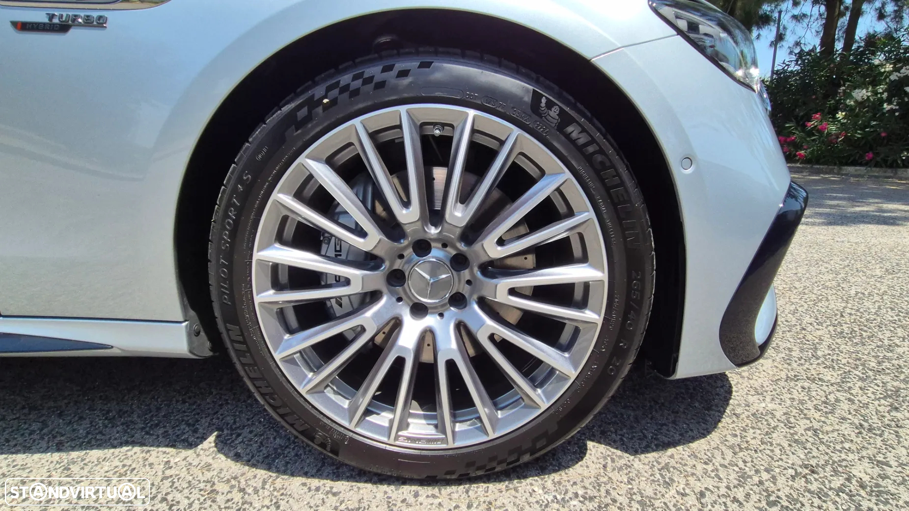 Mercedes-Benz E 53 AMG Hybrid 4Matic+ - 26