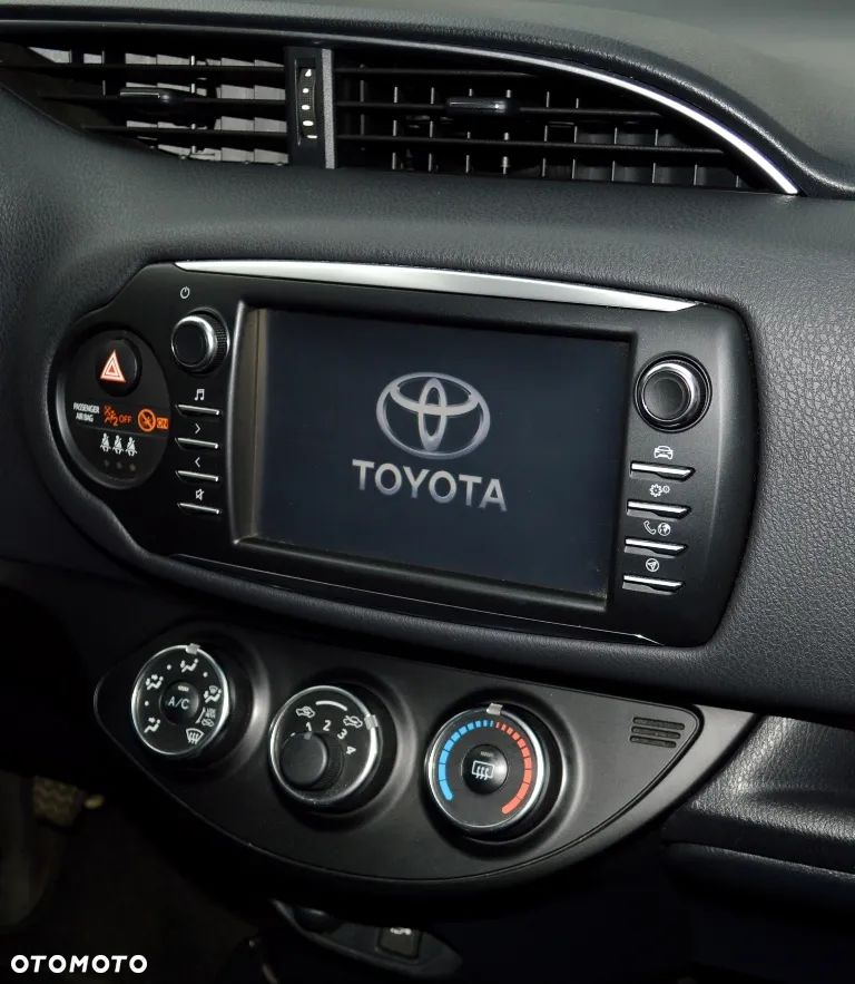 Toyota Yaris - 38