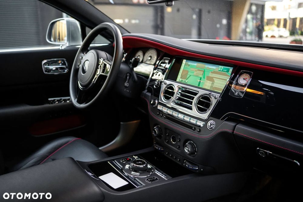 Rolls-Royce Wraith Standard - 25