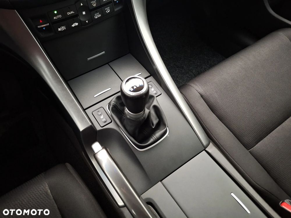 Honda Accord 2.0 Lifestyle - 11