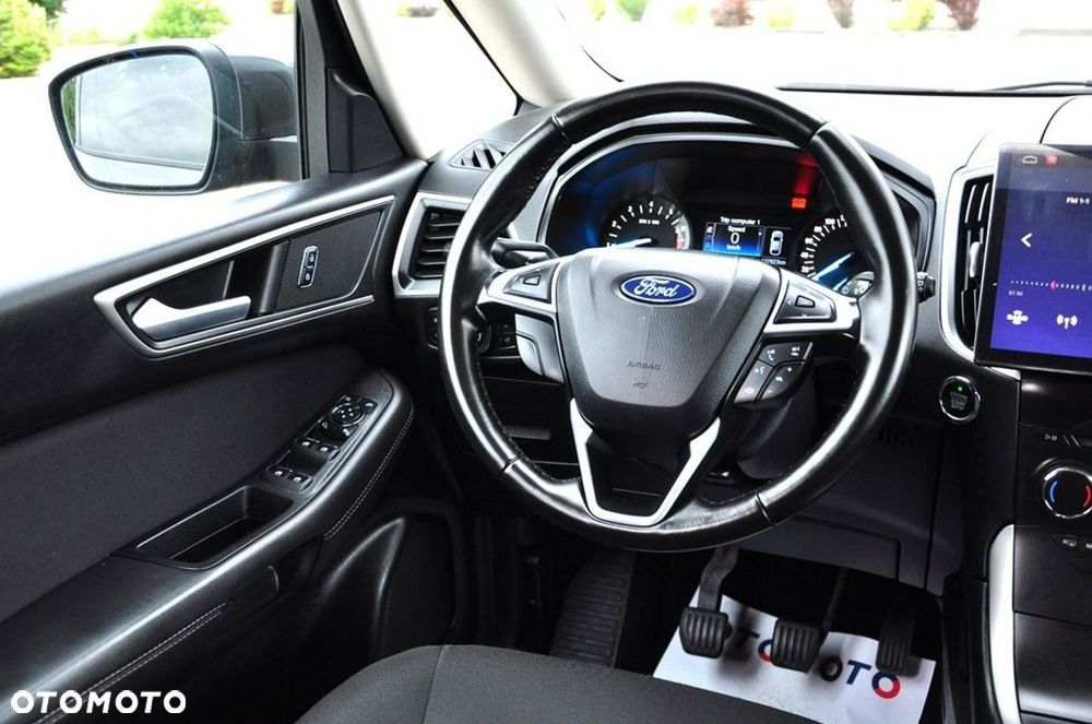 Ford Galaxy - 32