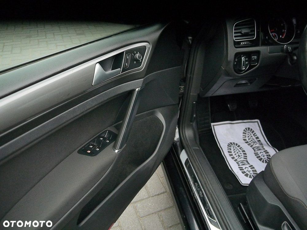 Volkswagen Golf - 39