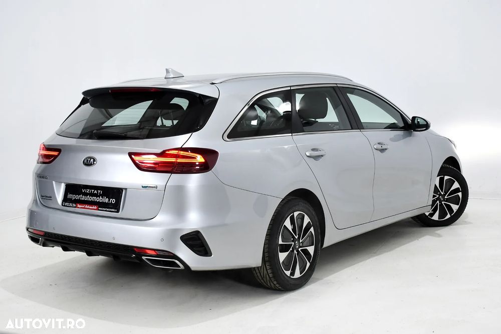 Kia Ceed 1.6 GDI DCT OPF Platinum Edition - 3