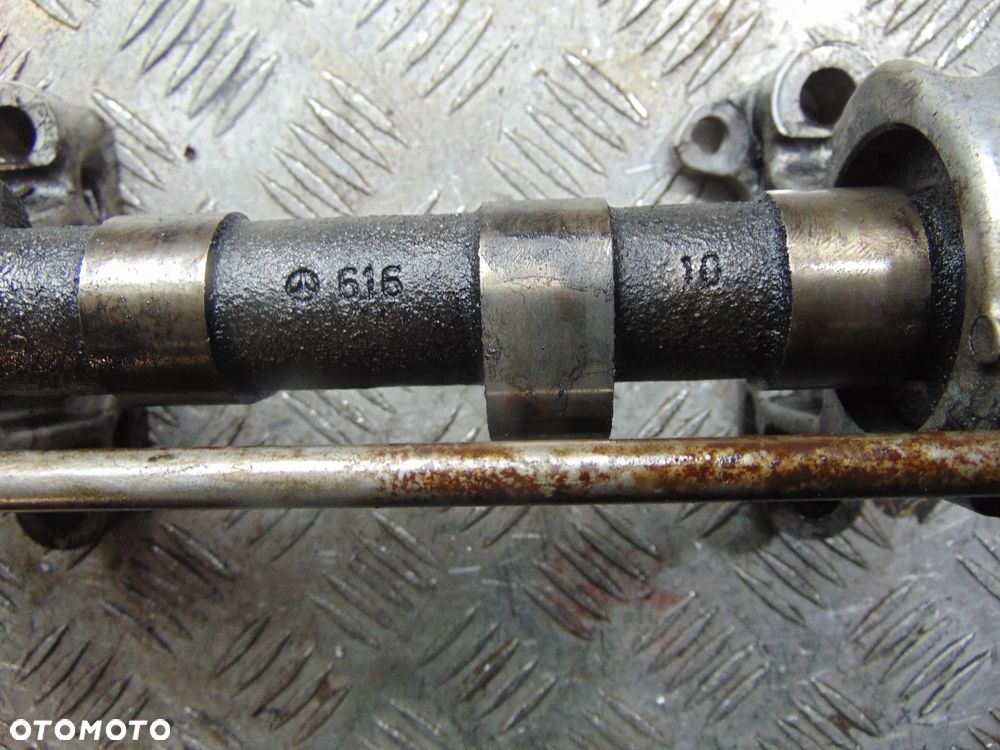 Wałek rozrządu mercedes w123 2,0/2,3 d - 3