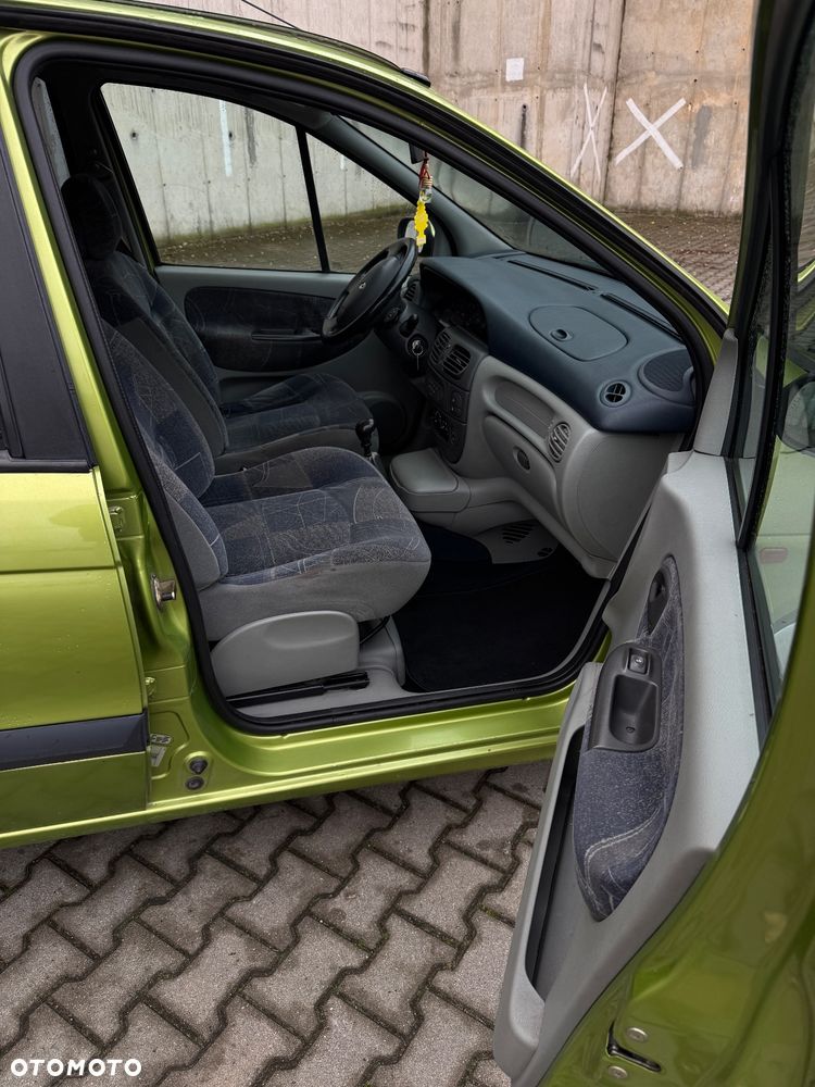 Renault Scenic Megane 1.6 RT 16V - 22