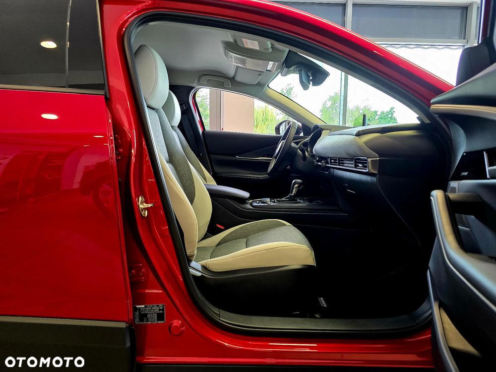 Mazda CX-30 e-SKYACTIVE X 186 MAKOTO - 11