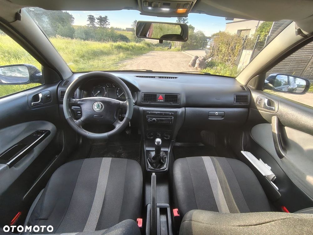 Skoda Octavia 1.9 TDI Tour - 10