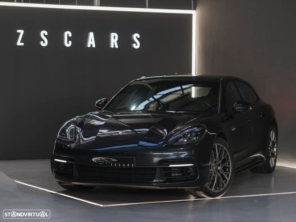 Porsche Panamera Sport Turismo 4 E-Hybrid Edition 10 Anos - 2