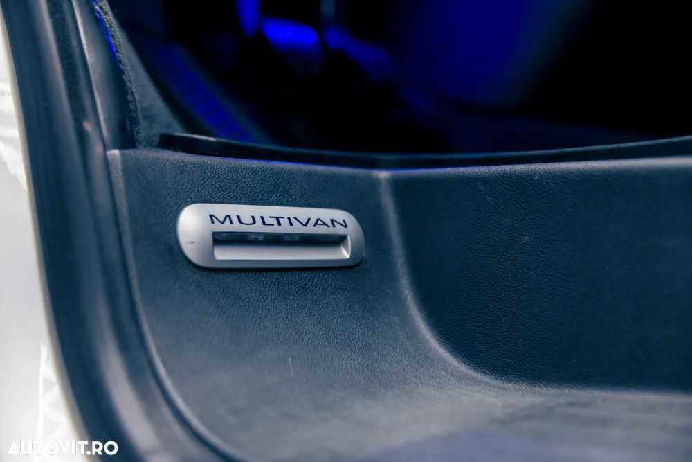 Volkswagen Multivan - 29