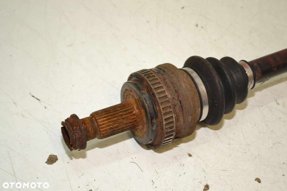 Półoś prawa BMW E81 E87 E88 E90 E91 E92 E93 7161711 N43 N46 7523960 7547070 - 3