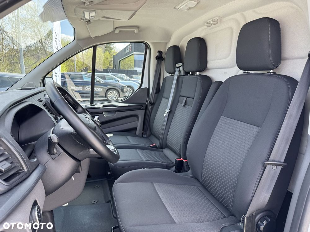 Ford Transit Custom - 12