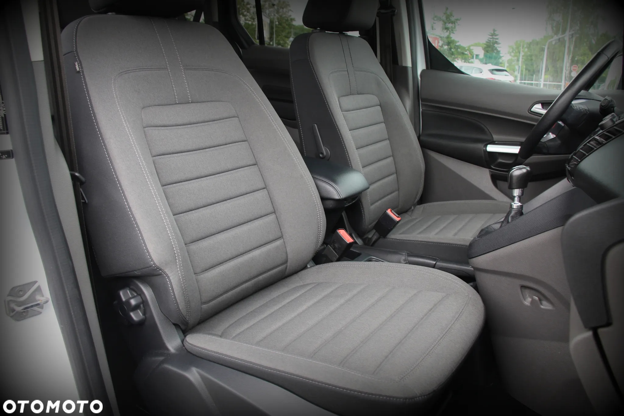 Ford Tourneo Connect 1.5 EcoBlue Titanium - 16