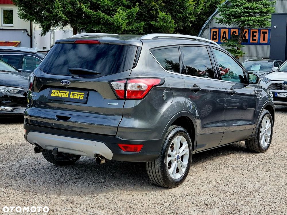 Ford Kuga 1.5 EcoBoost 2x4 Titanium - 5