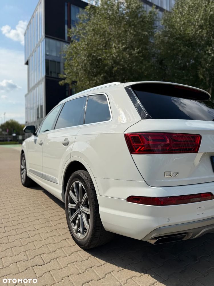 Audi Q7 - 12