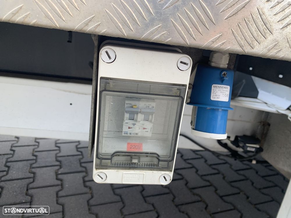 Ford Transit 2.0DCi C/Plataforma - 11