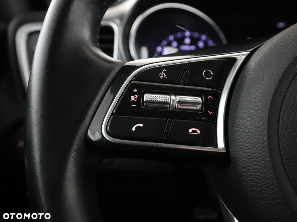 Kia XCeed 1.0 T-GDI M - 30