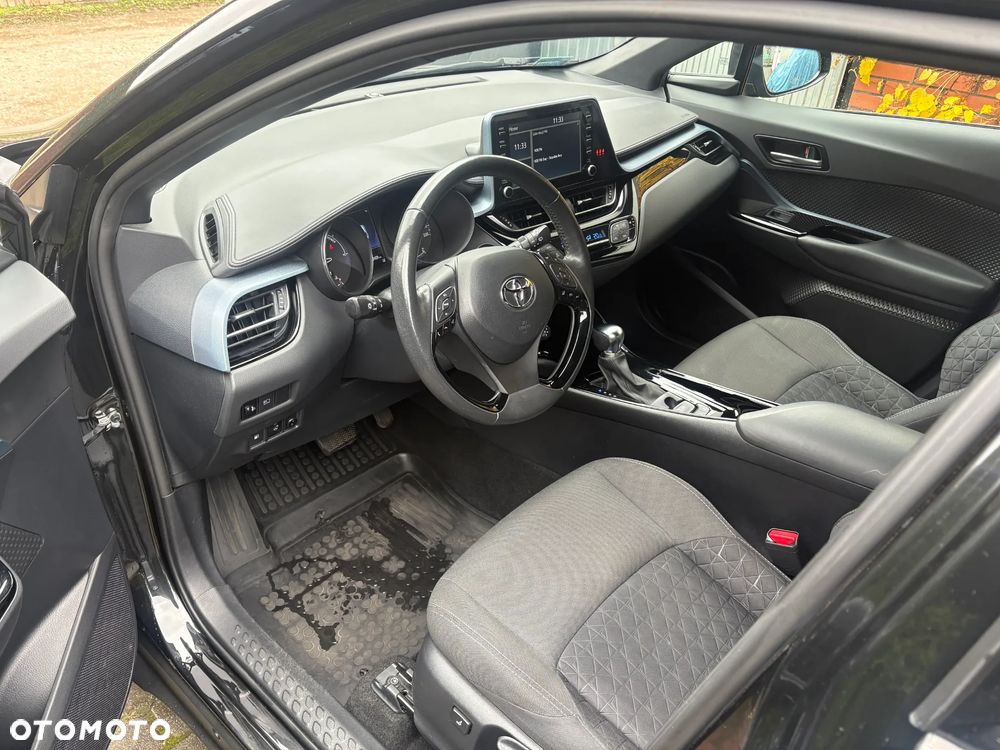 Toyota C-HR 2.0 Hybrid Black Edition - 7
