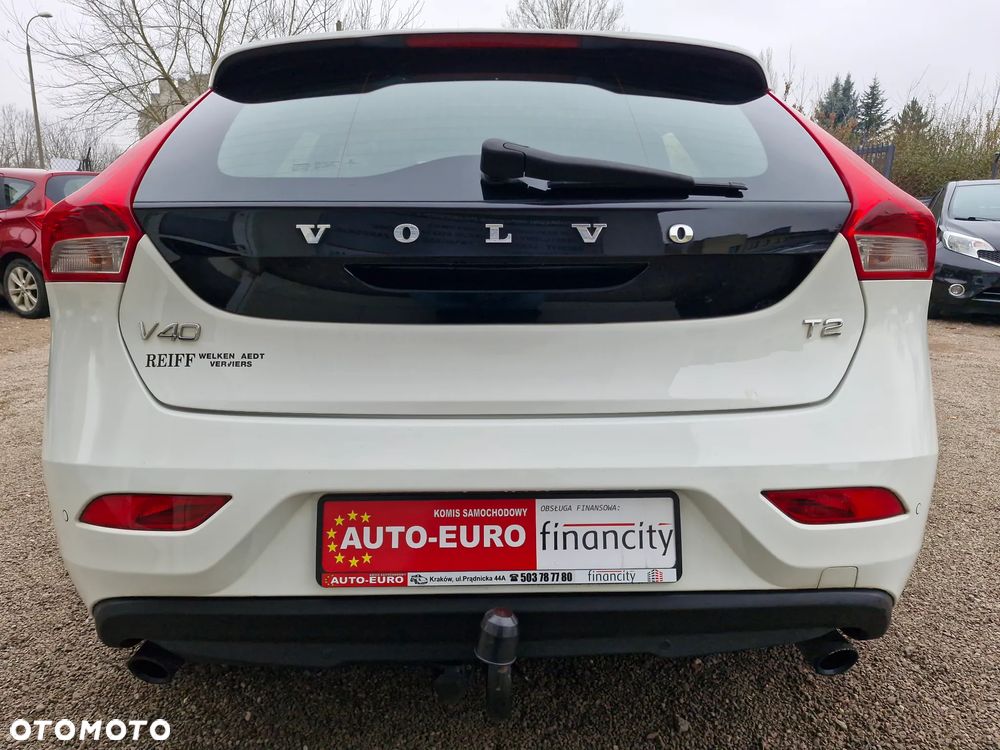 Volvo V40 T2 - 4