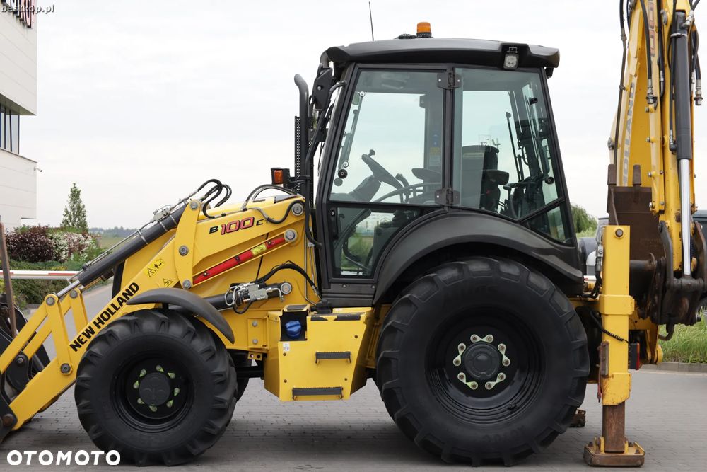 New Holland B100C - 12