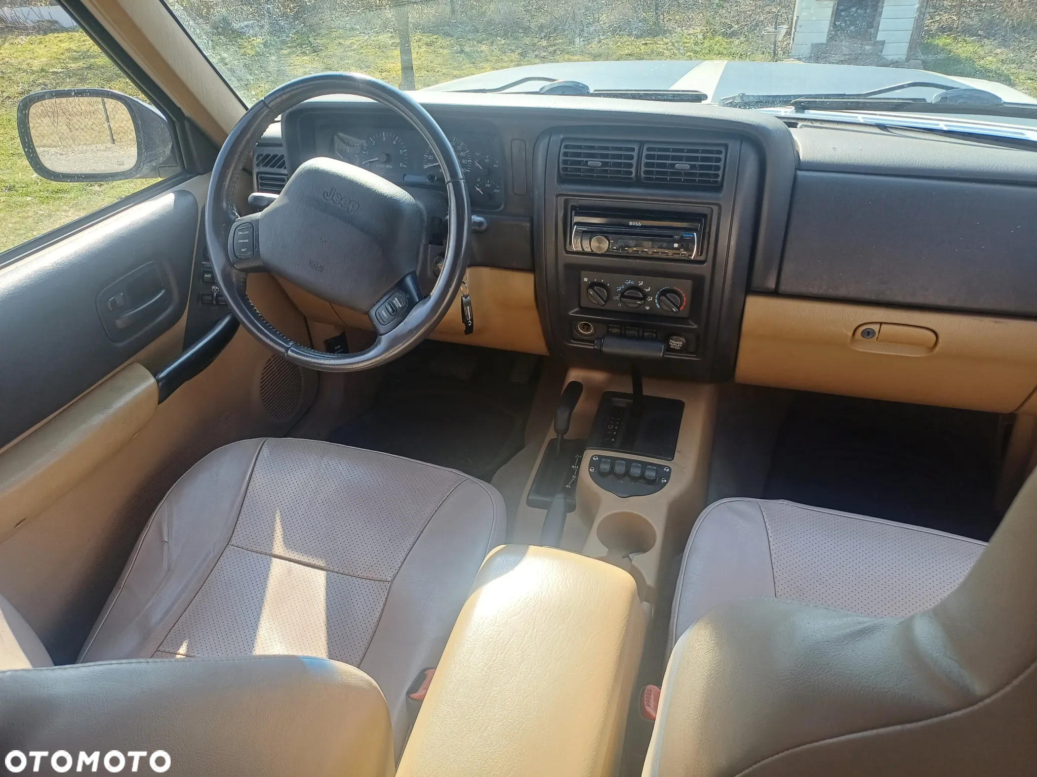 Jeep Cherokee 4.0 - 35