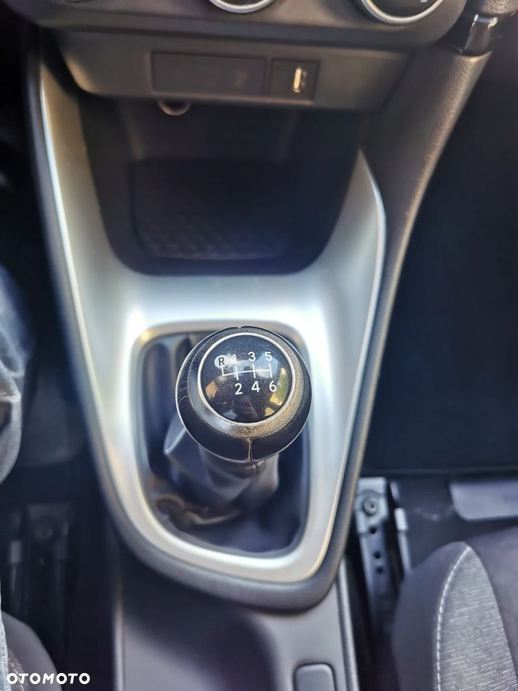 Toyota Yaris 1.5 Comfort - 12