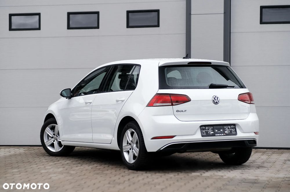Volkswagen Golf - 12