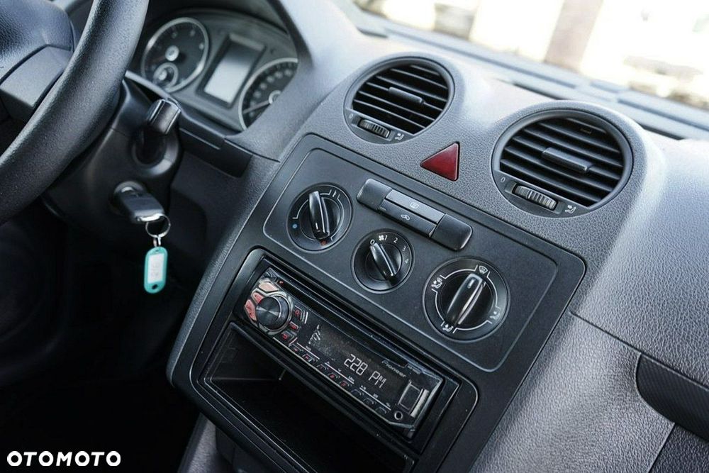Volkswagen Caddy - 19
