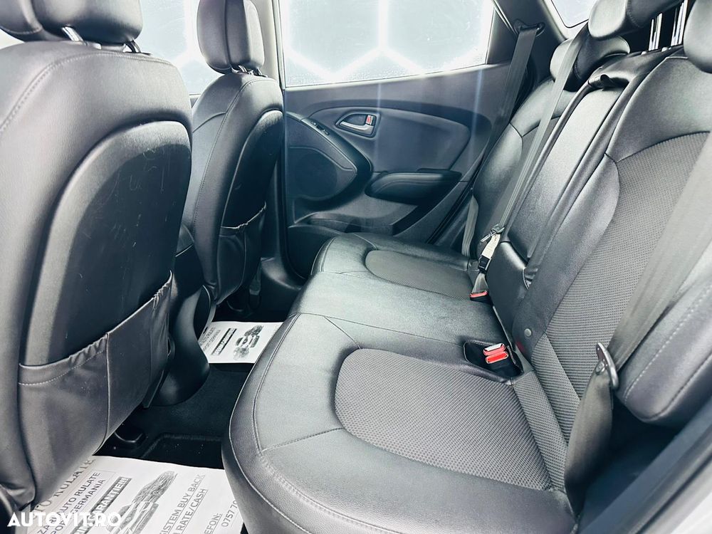 Hyundai ix35 1.6 2WD Fifa World Cup Edition - 17