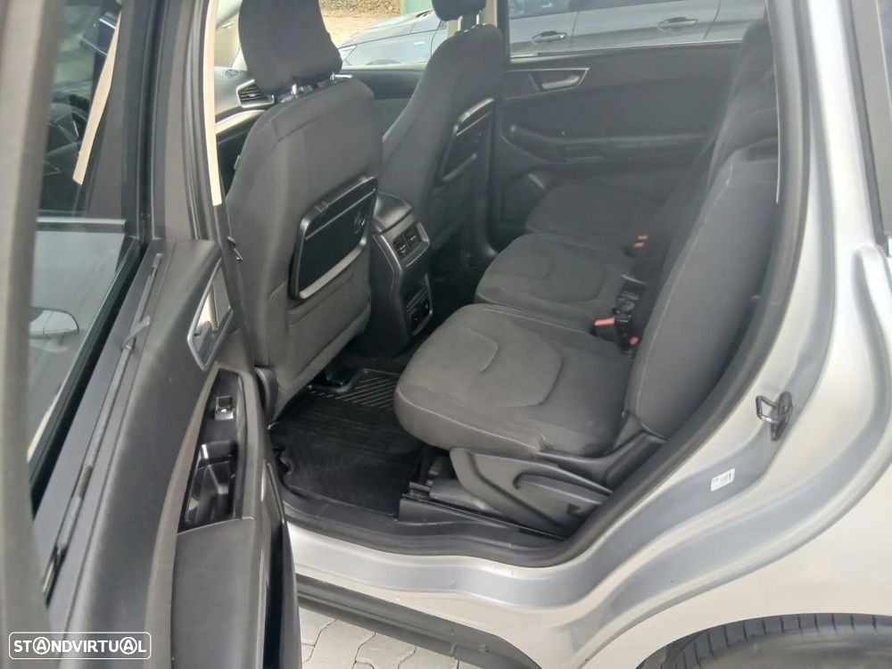 Ford S-Max 2.0 TDCi Trend - 32