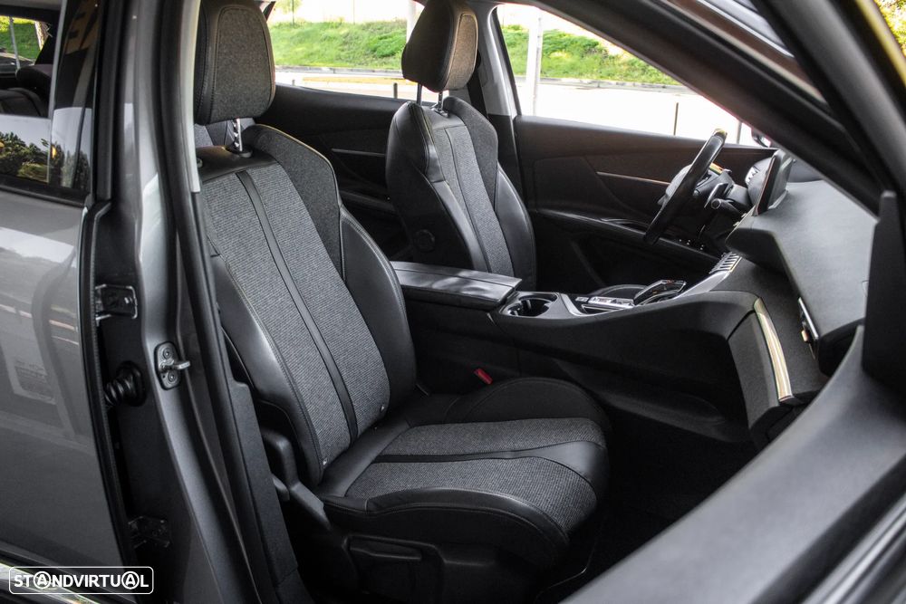 Peugeot 3008 BlueHDi 130 Stop & Start EAT8 Allure - 27