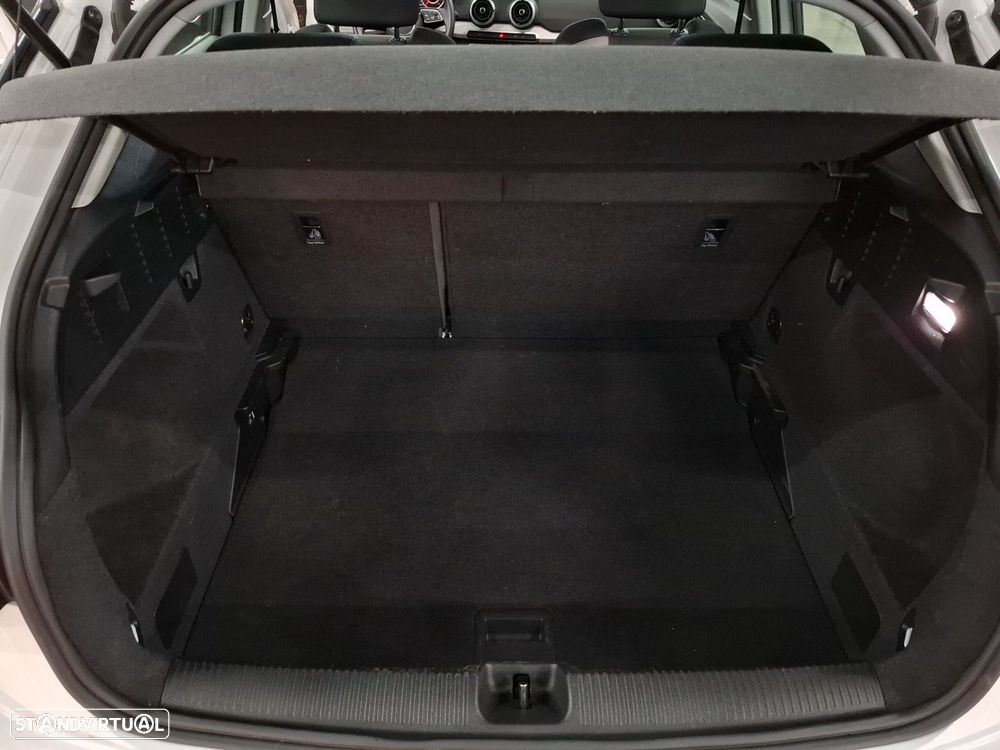 Audi Q2 30 TFSI Advanced - 22