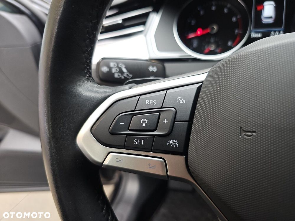 Volkswagen Passat Variant 1.5 TSI EVO Business DSG - 14