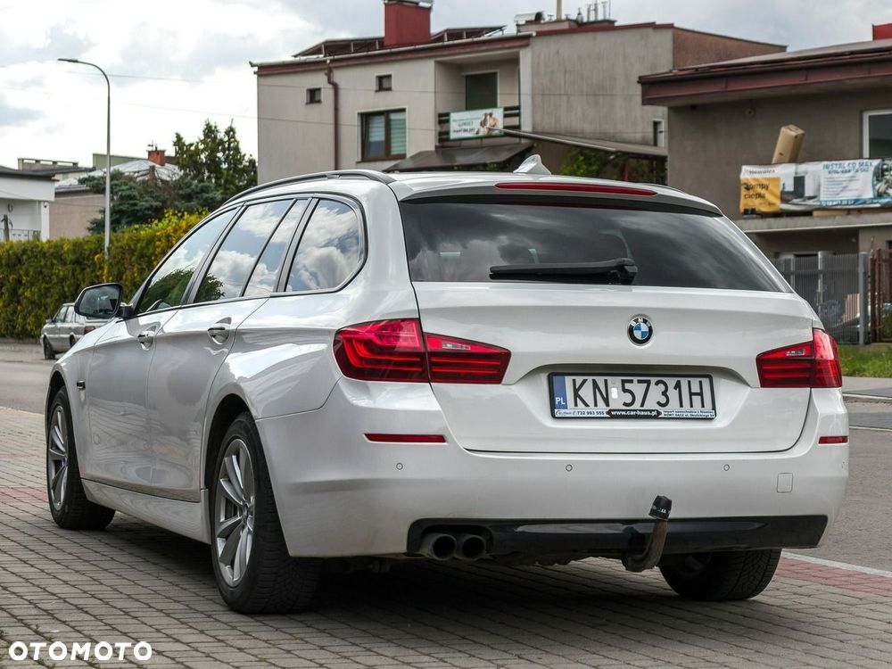 BMW Seria 5 520d Luxury Line - 10